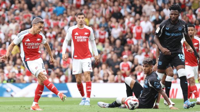 1723073355887039617.png trossard-goal-leverkusen.png