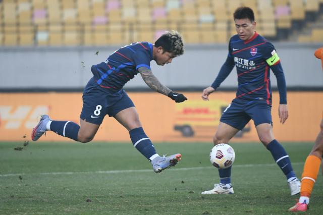 开云体育APP下载-【揭秘】足协为何暂时解除三家俱乐部禁令？