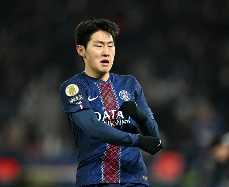 开云体育下载-巴黎官方：恩贾恩图继续进行个人康复计划，李刚仁恢复合练