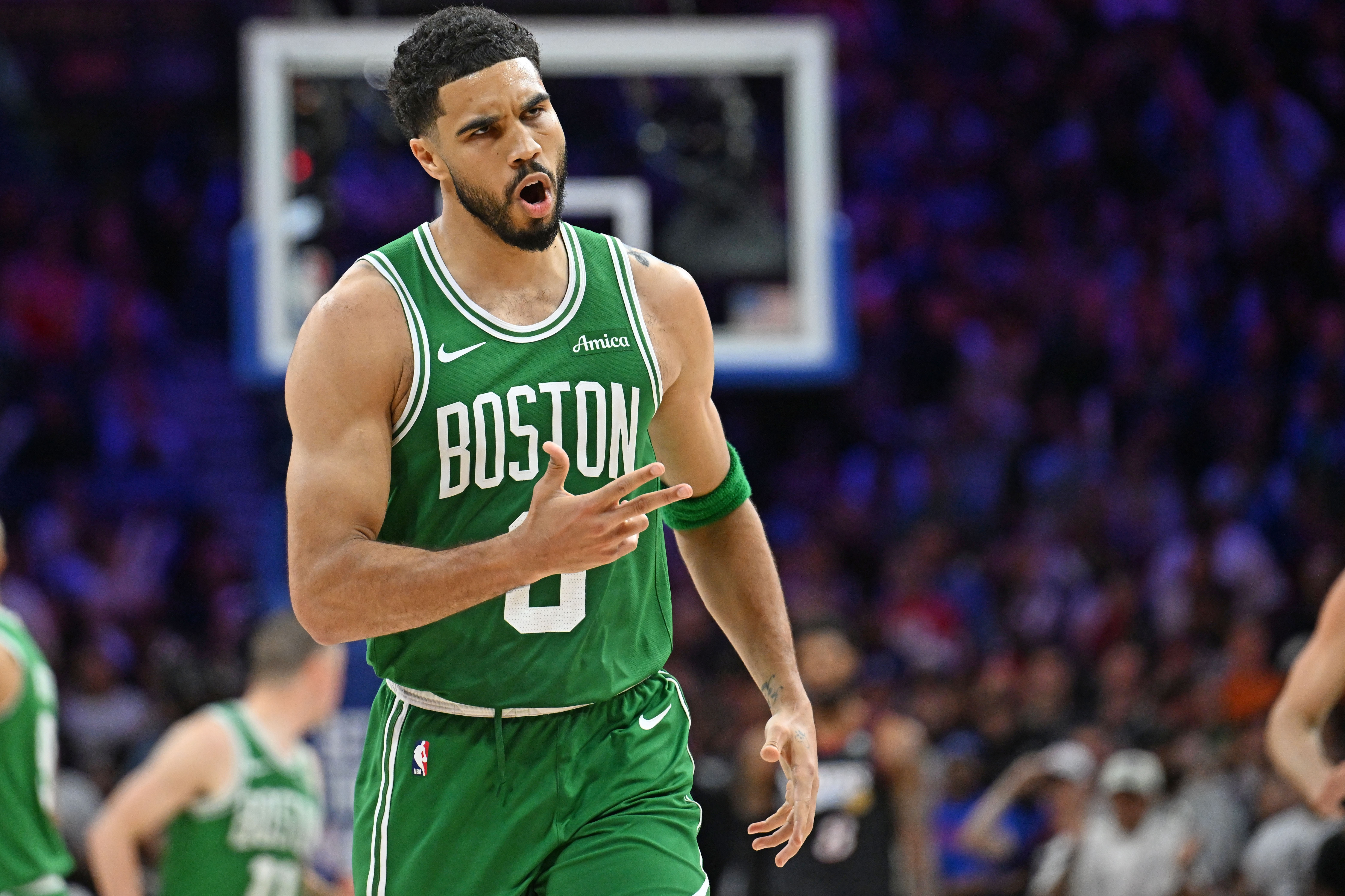 开云APP-超巨表现！塔图姆全场16中8得到30分7板11助 季后赛总得分平威少